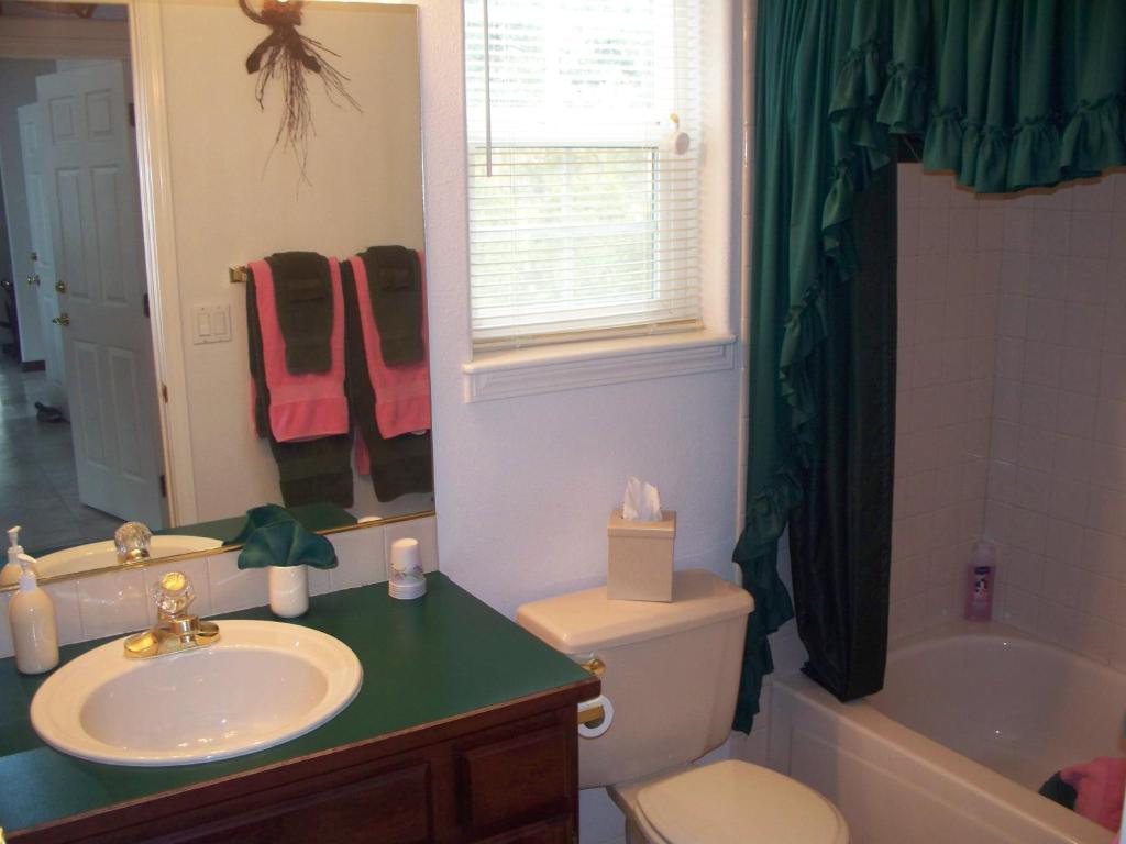 River Cove Elegant Waterfront Bed & Breakfast Post Falls Zimmer foto